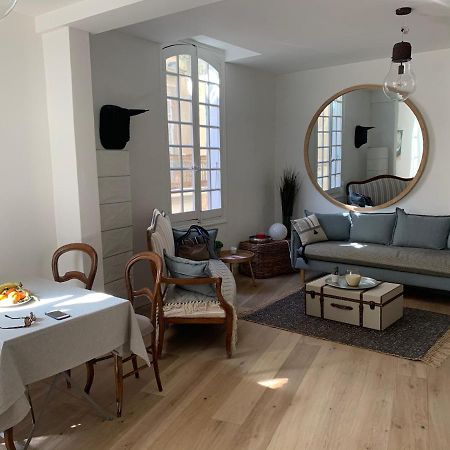 Cosy Centre Historique Apartment อาร์ลส์ ภายนอก รูปภาพ