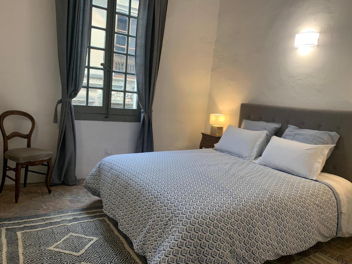 Cosy Centre Historique Apartment อาร์ลส์ ภายนอก รูปภาพ