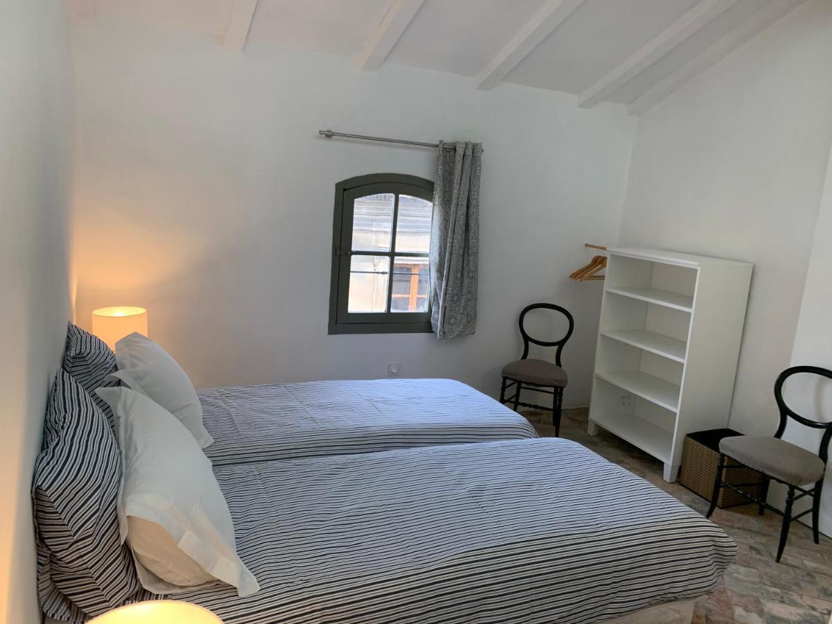 Cosy Centre Historique Apartment อาร์ลส์ ภายนอก รูปภาพ